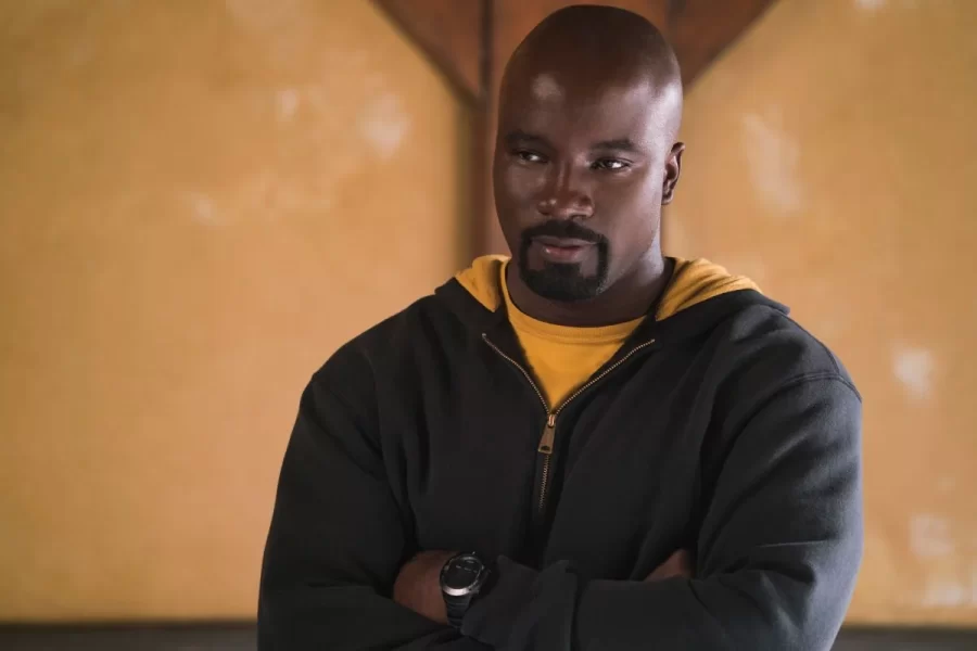 https://www.themarysue.com/wp-content/uploads/2022/02/Mike-Colter-as-Luke-Cage-in-The-Defenders.jpg